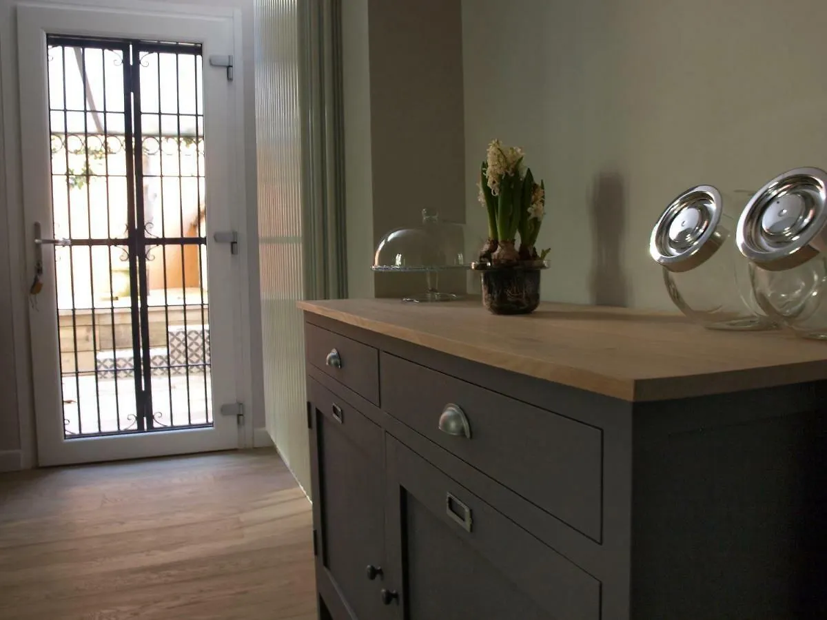 Pensión Tiaré Home Milano
